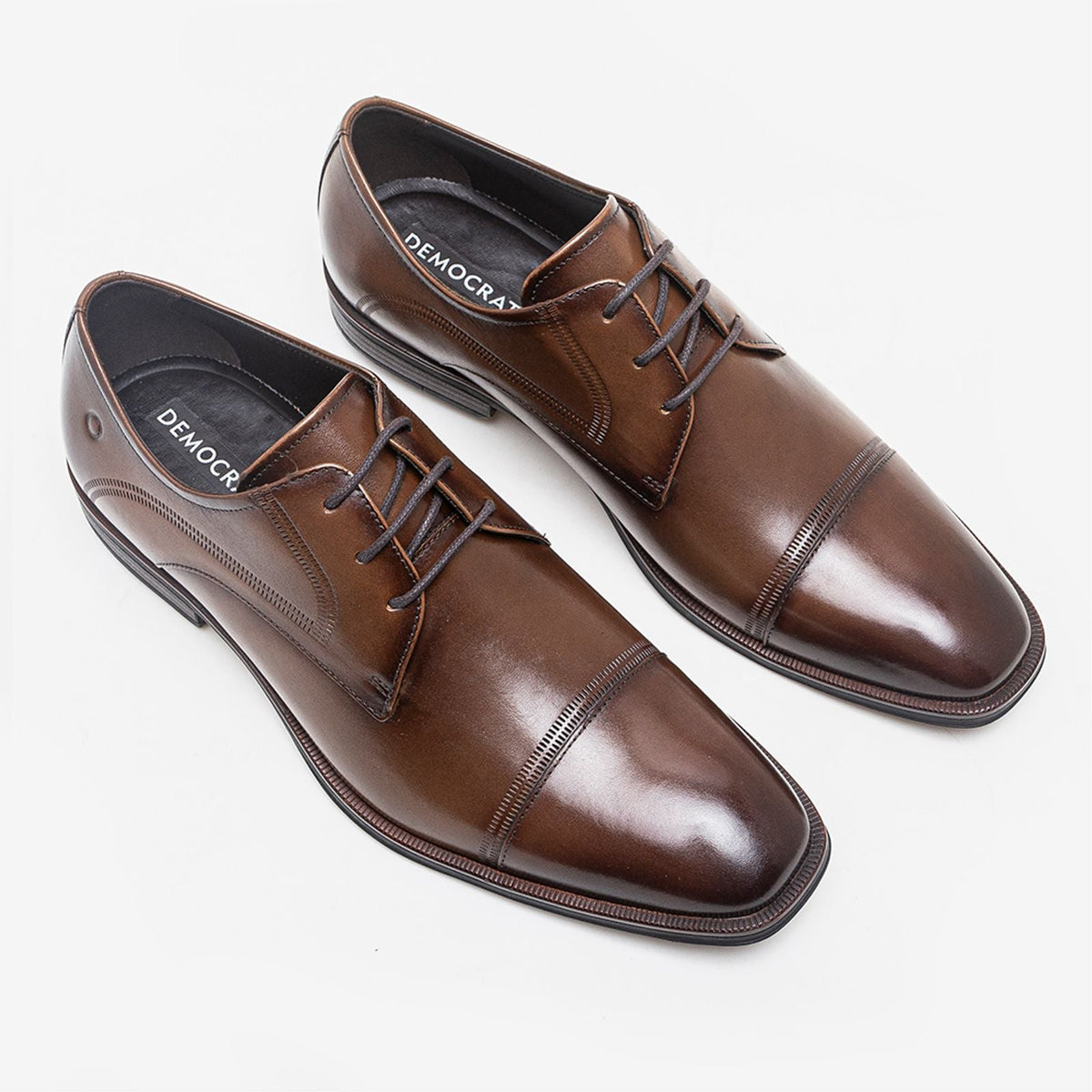 Sapato Metropolitan Clooney Tan